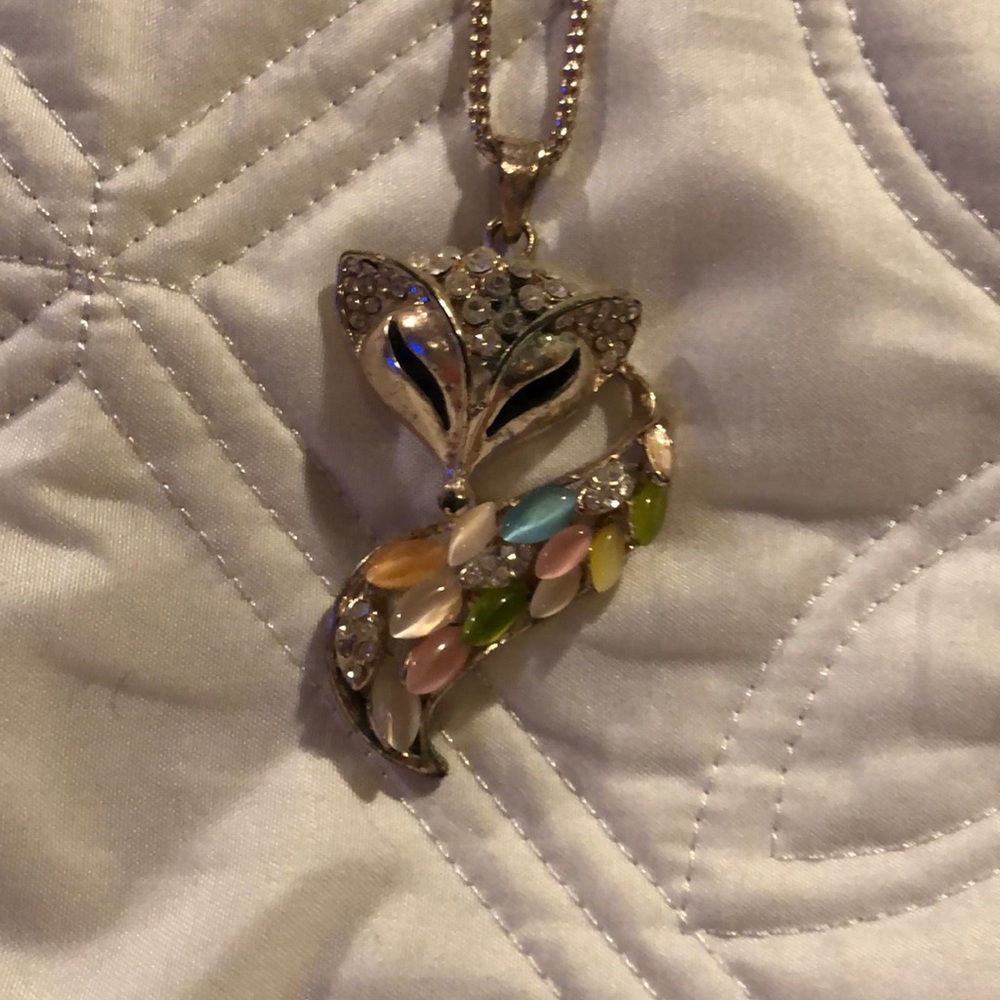 Betsey Johnson Fox Multicolored necklace